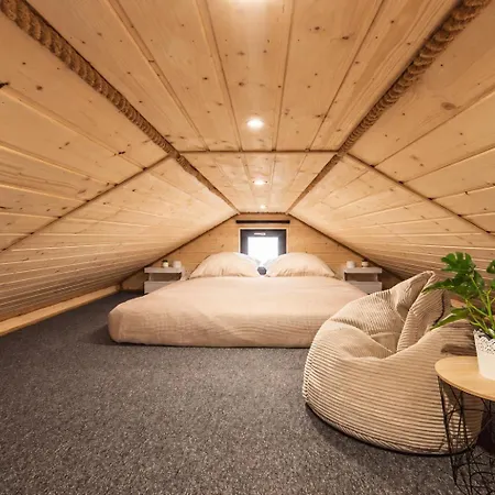 Vakantiehuis Smi's Tiny House In Am Traunsee