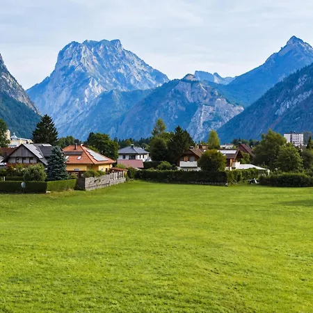 Smi's Tiny House In Am Traunsee *